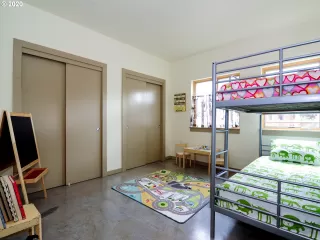 Photo #5: 20582134 Listing