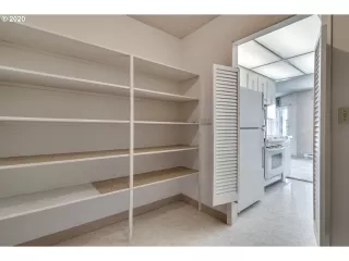 Photo #3: 20583605 Listing