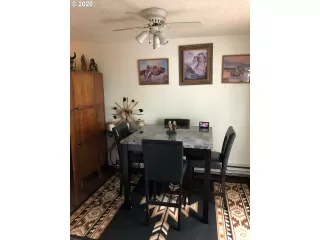 Photo #3: 20584988 Listing