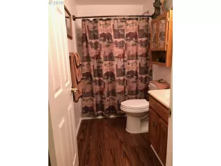 Photo #6: 20584988 Listing