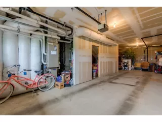 Photo #2: 20585584 Listing