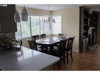 Photo #6: 20585760 Listing