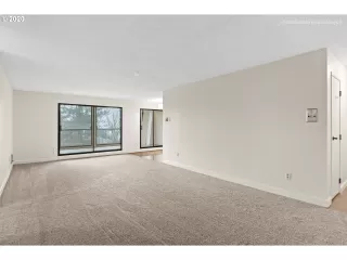 Photo #6: 20586679 Listing 