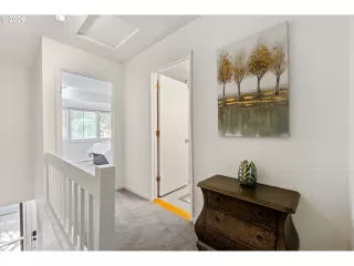 Photo #6: 205868408 Listing