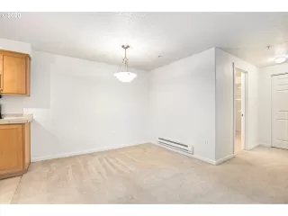 Photo #6: 20586960 Listing