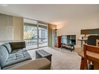 Photo #3: 20587129 Listing 