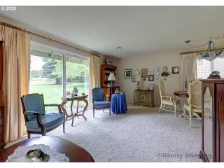 Photo #6: 20587649 Listing 