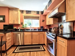 Photo #2: 20587987 Listing