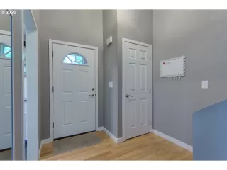 Photo #1: 20588328 Listing