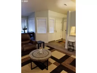 Photo #4: 20588375 Listing