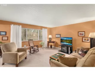 Photo #2: 20588571 Listing