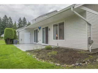 Photo #4: 20589071 Listing