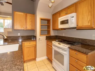 Photo #5: 20589700 Listing 