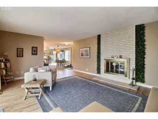 Photo #4: 20590034 Listing 