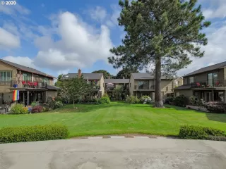 Photo #4: 20590343 Listing