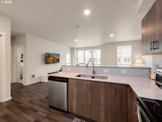 Photo #4: 20592139 Listing 