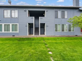 Photo #5: 205921612 Listing