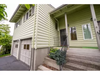 Photo #2: 20592572 Listing