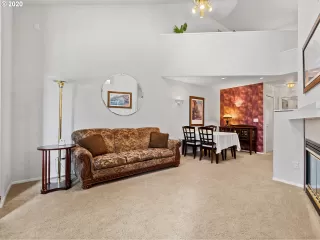 Photo #6: 20592871 Listing 