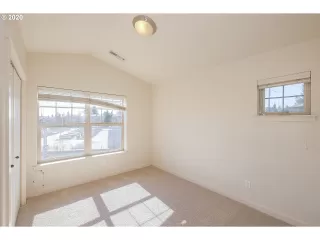 Photo #5: 20592963 Listing 