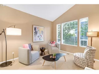 Photo #3: 20593863 Listing