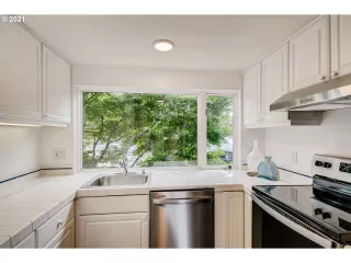 Photo #2: 20593923 Listing 