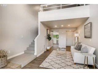 Photo #5: 20593923 Listing 