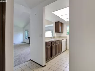 Photo #4: 20594377 Listing 