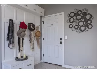 Photo #3: 20594380 Listing