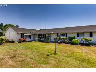 Photo #1: 20594581 Listing