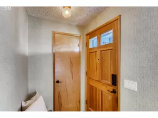 Photo #3: 20594581 Listing