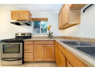 Photo #1: 20594730 Listing 