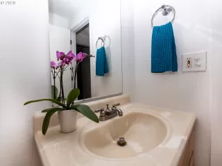 Photo #5: 20594730 Listing 