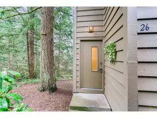 Photo #1: 20595375 Listing