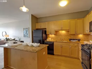 Photo #4: 20595764 Listing 