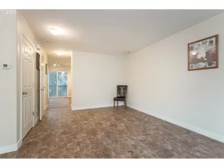 Photo #2: 20595792 Listing