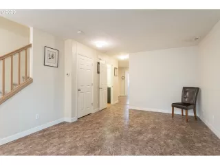 Photo #3: 20595792 Listing