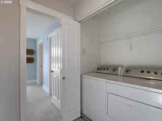 Photo #3: 20596095 Listing 