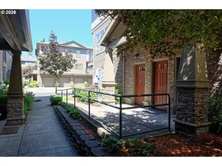 Photo #1: 205961704 Listing 