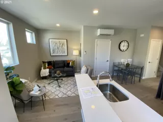 Photo #1: 20596490 Listing