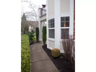 Photo #3: 20596681 Listing 