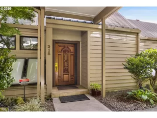 Photo #4: 20597770 Listing