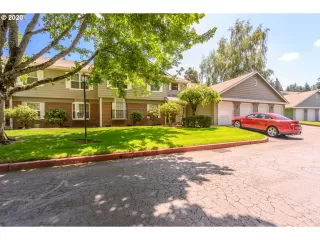 Photo #3: 20598001 Listing