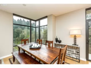 Photo #2: 20598192 Listing 