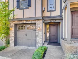 Photo #1: 20598556 Listing 