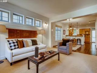 Photo #5: 20598556 Listing 