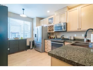 Photo #2: 20599625 Listing 