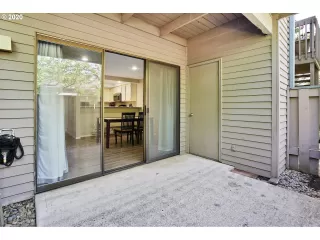 Photo #4: 20600400 Listing 