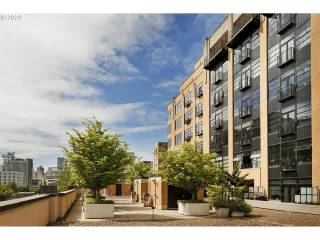 Photo #2: 20600453 Listing 