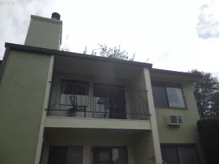 Photo #6: 20602608 Listing